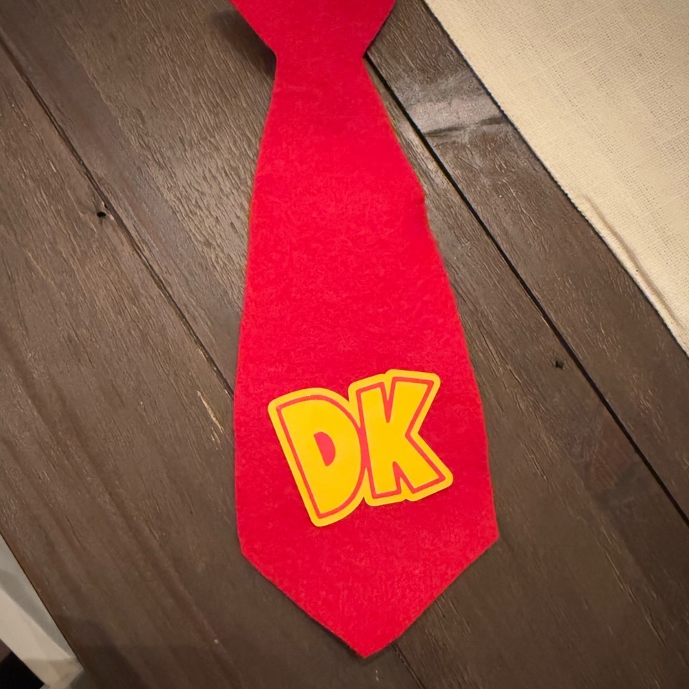 Donkey Kong DIY party ties